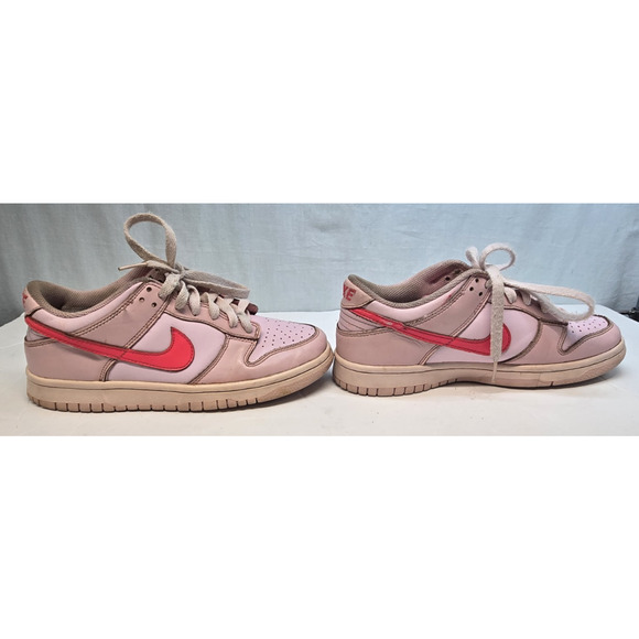 Nike Dunk Low GS "Triple Pink" Colorway Size 5.5Y/7W Authentic DH9765-600 - Picture 3 of 9
